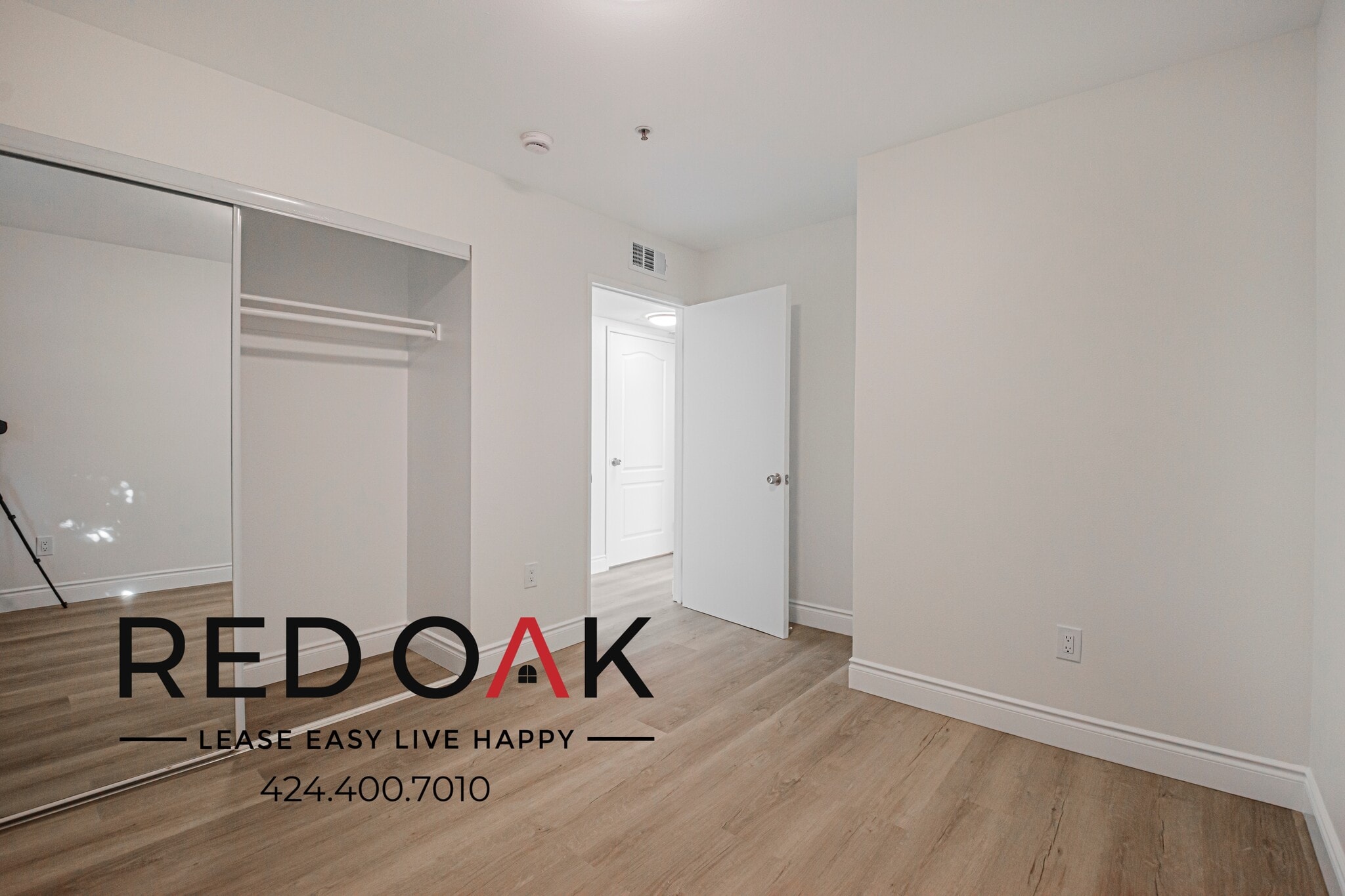 Building Photo - 6853 Agnes Ave