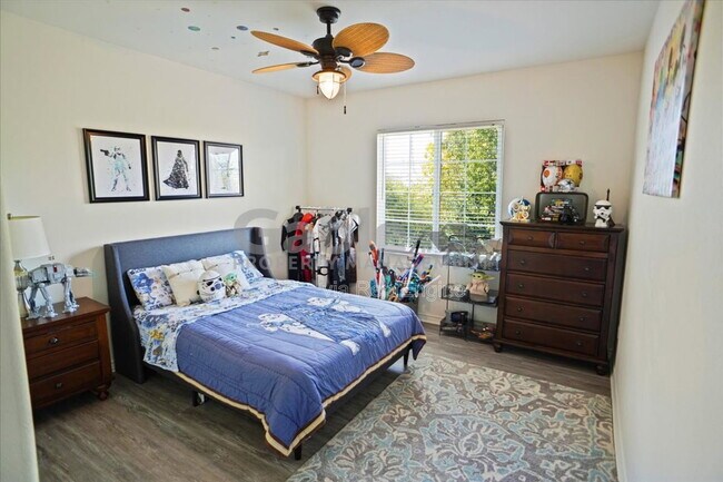 Building Photo - 26155 Lone Rock Ct