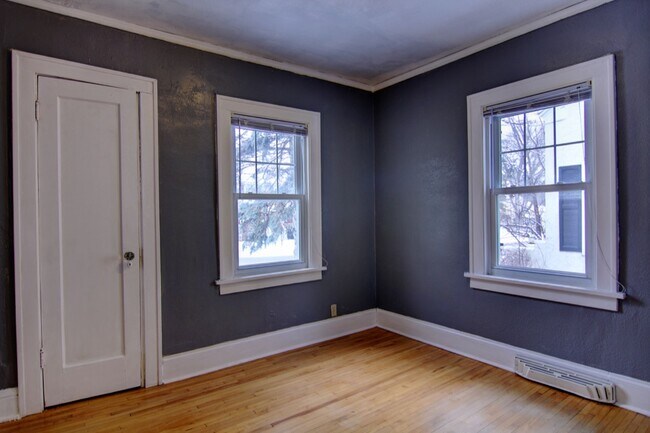 Main floor street side bedroom - 5427 Xerxes Ave S
