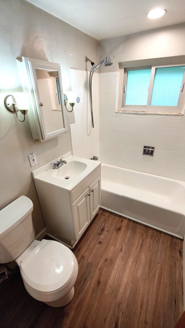 Building Photo - *Spacious & Updated 3BD/2BA Single-Family Home Available in Bethel Park*