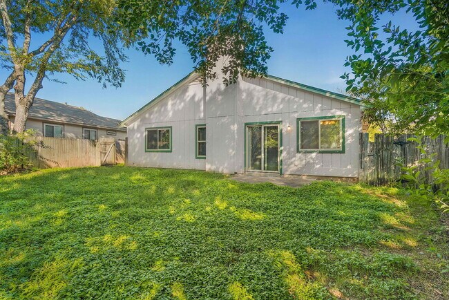 Building Photo - 11931 Rosethorn Dr