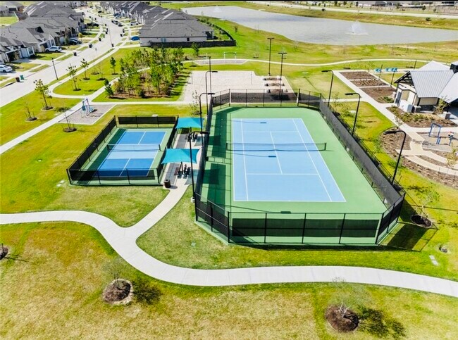 Building Photo - 8123 Leisure Pt Dr