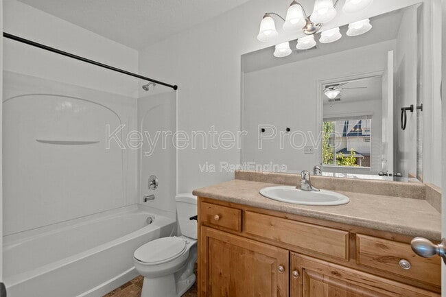 Building Photo - 1901 W 1020 N