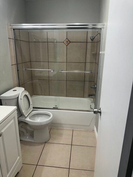 Building Photo - 20134 Leadwell St