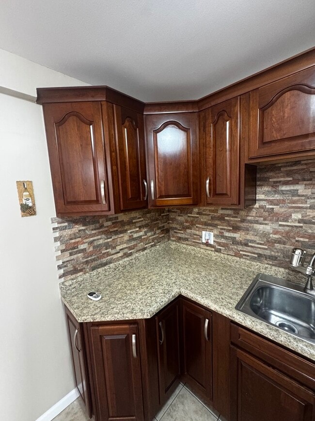 Building Photo - 8556 102nd Terrace