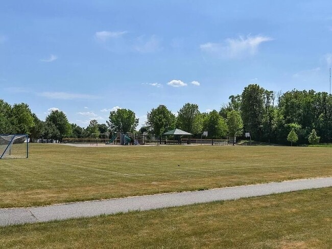 Building Photo - 10515 64th Ln NE