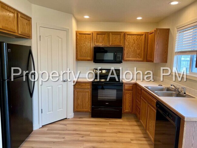 Building Photo - 2418 E Ohio Ave