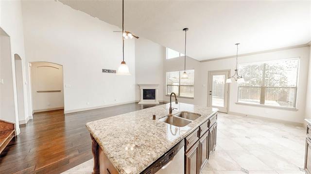 Building Photo - 941 Lake Meadow Ln