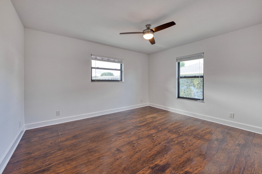 Building Photo - 18302 SE Eagle Ln