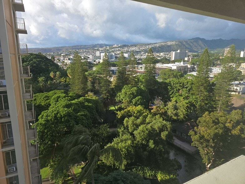 Building Photo - 1519 Nuuanu Ave