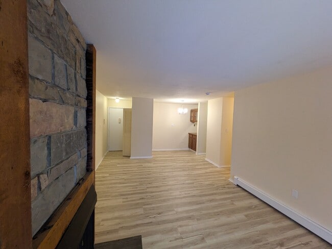 Building Photo - Cozy 1BR Apartment in the heart of Buffalo Grove – Heat Included | Unfurnished