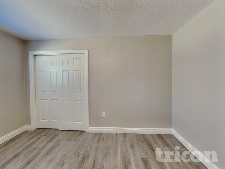 Building Photo - 8307 N Elmer St