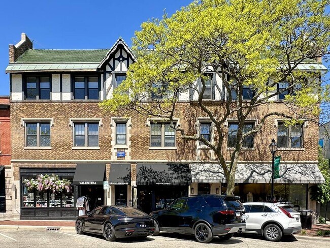 Building Photo - 366 Park Ave