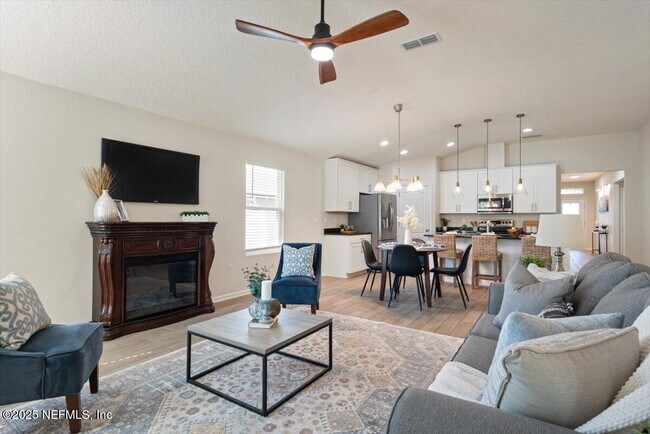 Building Photo - 88 N Hamilton Springs Rd