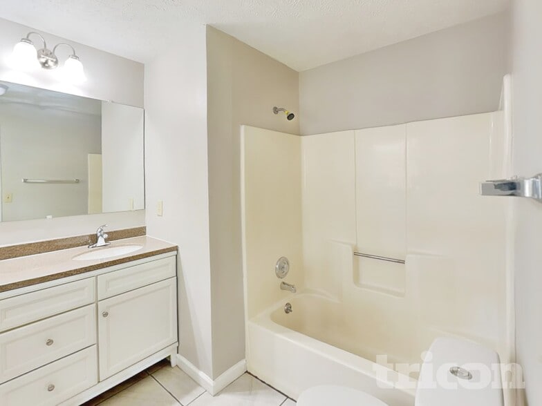 Building Photo - 3406 Owens Pass NW