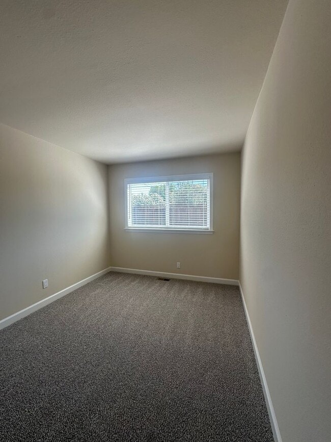 Building Photo - 4309 Ross Ave