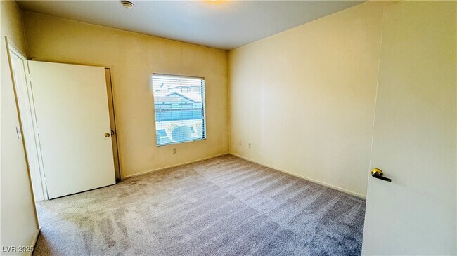 Building Photo - 45 Maleena Mesa St