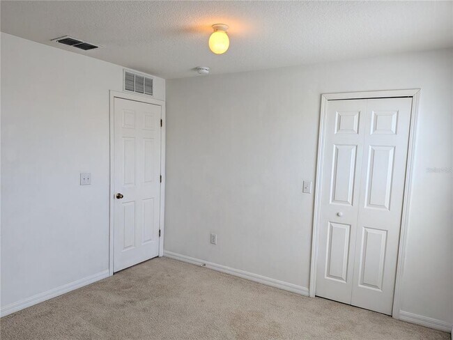 Building Photo - 24606 Victoria Wood Ct