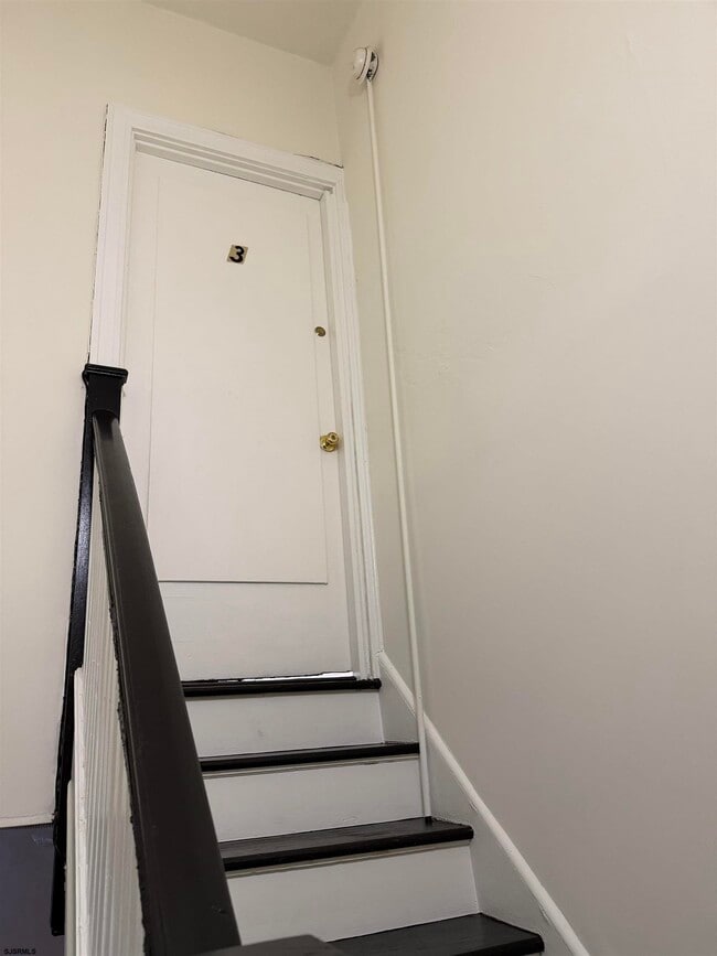 Building Photo - 3812 Ventnor Ave