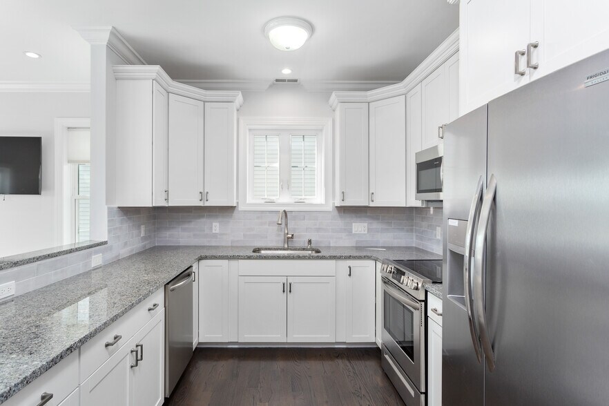 Building Photo - 928 Reef Rd