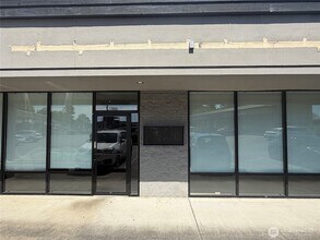 Building Photo - 17640 1st Ave S