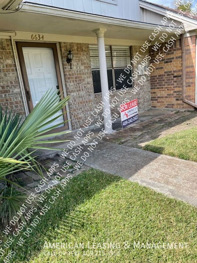 Primary Photo - COMING SOON! Spacious 2/1.5 Town Home in B...