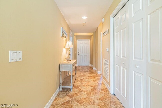 Building Photo - 10520 Amiata Way