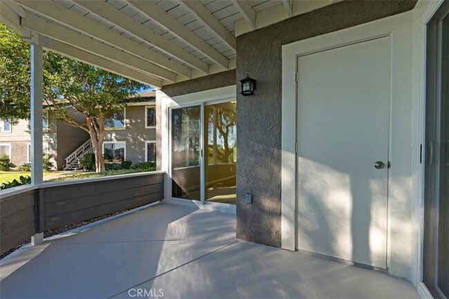 Building Photo - 69 Brighton Pl