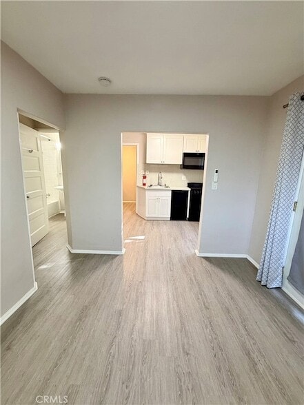 Building Photo - 1542 E Woodbury Rd