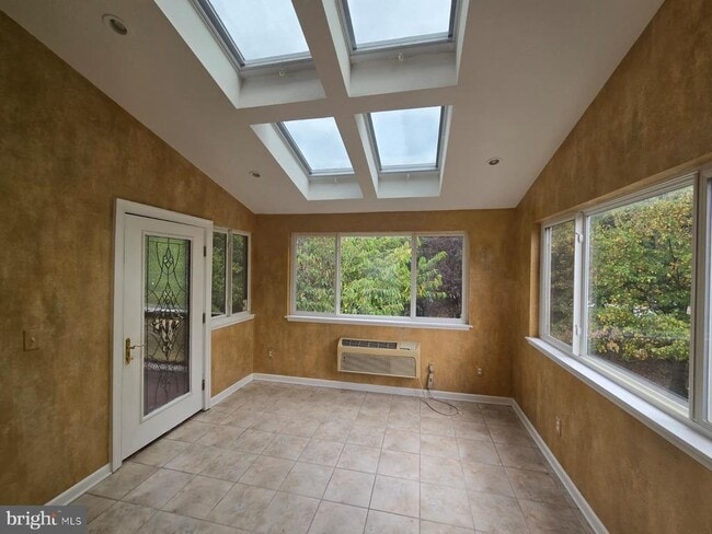 Building Photo - 20306 Baymeadow Ct