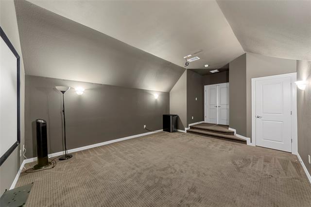 Building Photo - 6571 Detweiller Dr