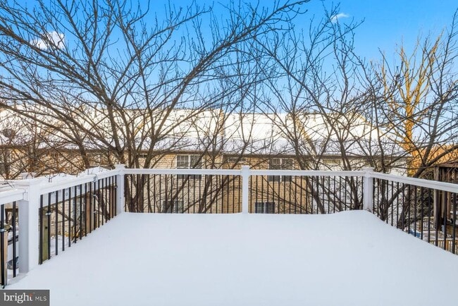 Building Photo - 1208 Corolla Ct