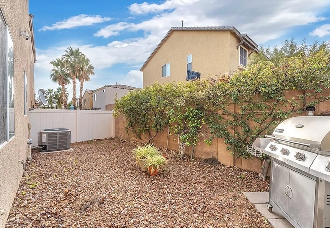 Building Photo - 7765 Hampton Park Ln