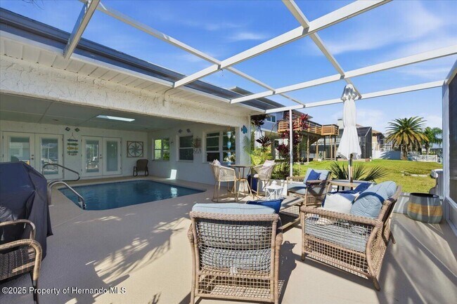 Building Photo - 4262 Biscayne Dr