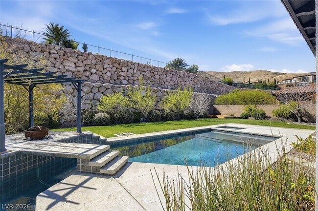 Building Photo - 11 Grand Masters Dr