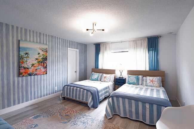 Building Photo - 391 NW 35th Ct