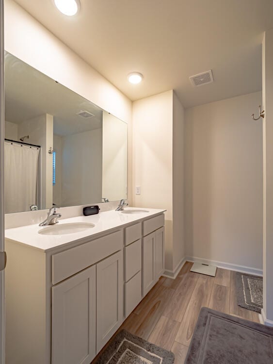 Building Photo - 1719 Camazay Dr