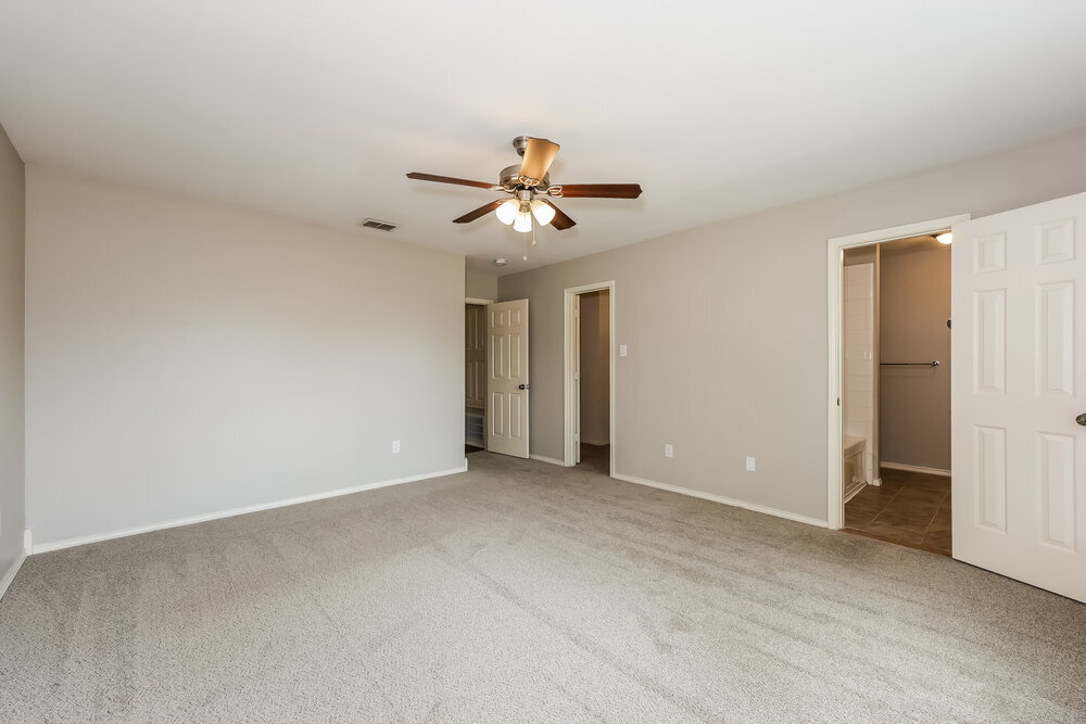 Building Photo - 2029 Wildwood Dr