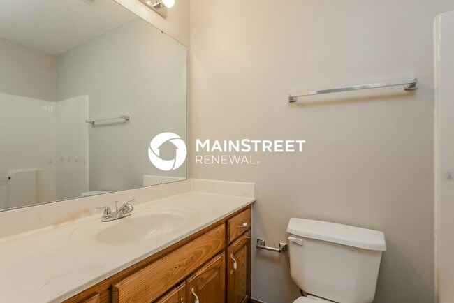Building Photo - 3 Bedroom Pet-Friendly Home in Grain Valley, MO with Main Street Renewal