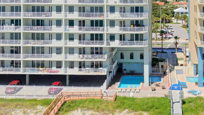 Building Photo - 10719 Front Beach Rd