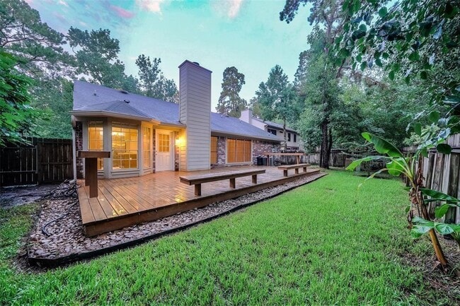 Building Photo - 143 W Village Knoll Cir