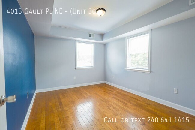 Building Photo - 4013 Gault Pl NE