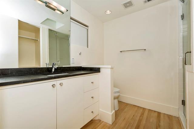 Building Photo - 5946 Desco Dr