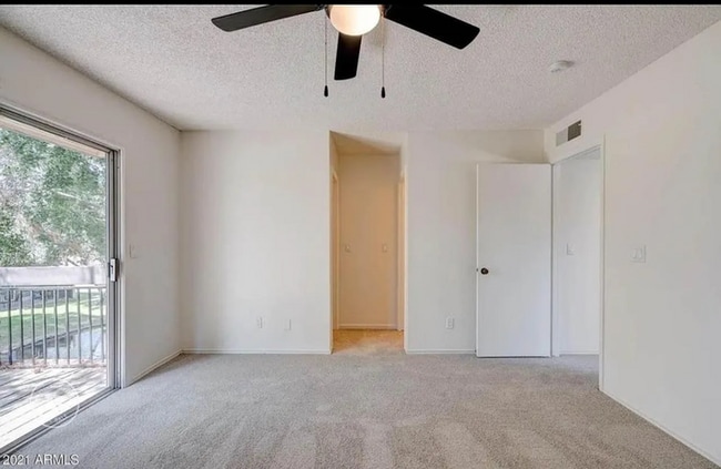 Building Photo - MOVE IN SPECIALS!! Stunning 3 bedroom, 2.5 bathroom Townhome in Mesa, AZ.