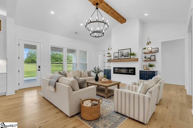 Building Photo - 164 Triangle Pine Rd