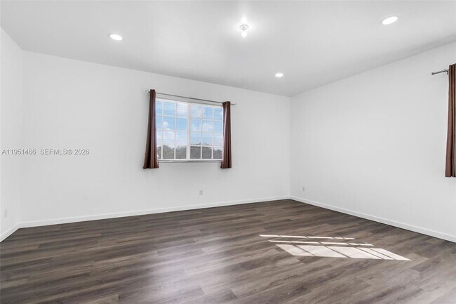 Building Photo - 2735 SW 81st Terrace