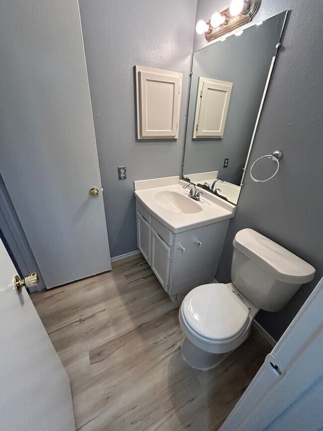 Building Photo - 2648 Pinta Cir