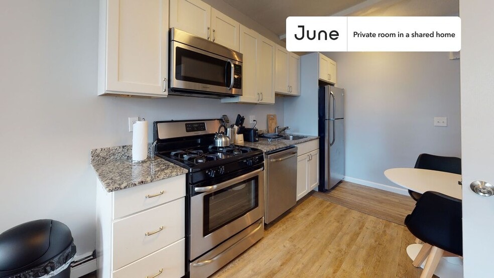 Building Photo - Room in Shared 3 bed/1 bath home in North End