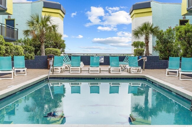 Building Photo - 6804 N Ocean Blvd