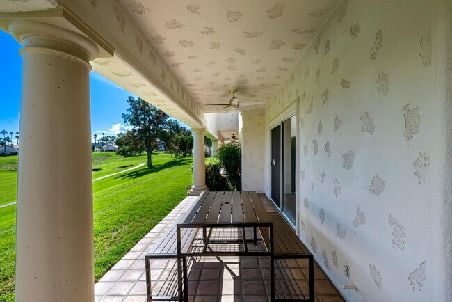 Building Photo - 270 Vista Royale Cir E